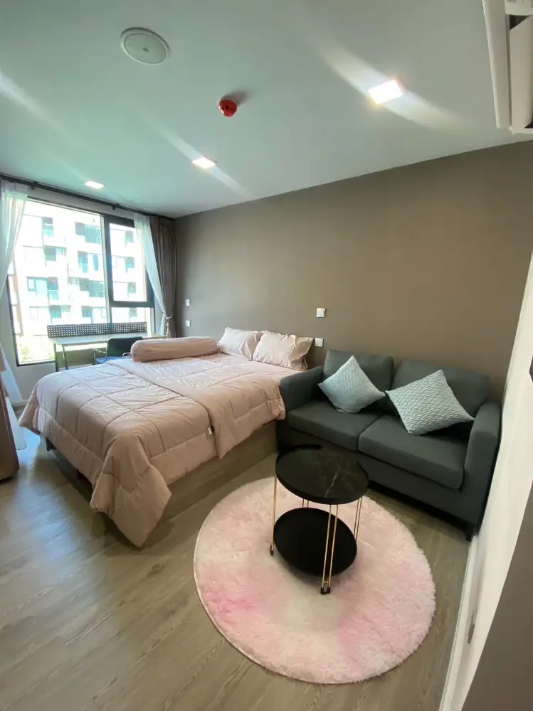 ให้เช่าKave Town colony ใกล้ม.กรุงเทพ ตึก D ชั้น 4 วิวสระ 12,000 บาท