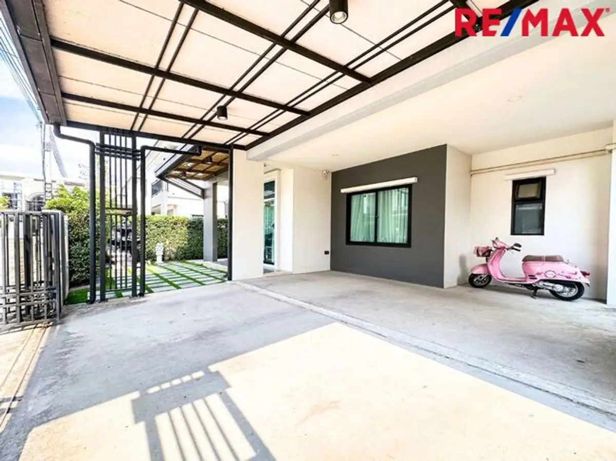 แกรนด์ บริทาเนีย วงแหวน – รามอินทรา (Grand Britania Wongwaen – Ramintra) 2