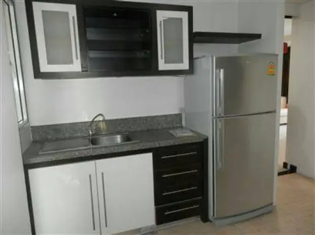 Avenue 61, 200sqm Beautiful, Elegant Three bedrooms, Three bathroom, One Study room or can do officeOne maid room with attached bathroom and One storage room Condo for Rent at Avenue 61 2