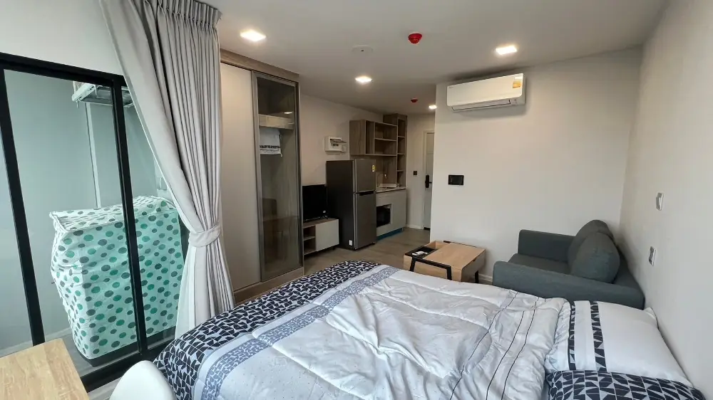 ให้เช่าKave Town colony ใกล้ม.กรุงเทพ ตึก B ชั้น 3 วิวด้านนอก  12,000 บาท