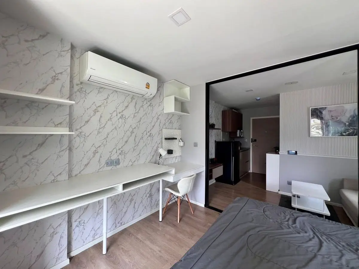 📌 ขายคอนโด Kave Town Shift ห้องมุมเป็นส่วนตัว วิวสระว่ายน้ำ ตกแต่ง Built In สวยจัดเต็ม 2