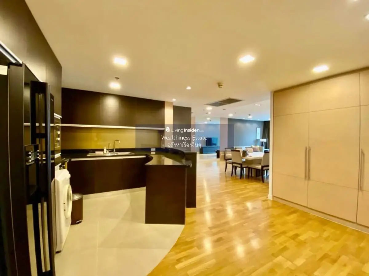 ขายด่วน!! Urbana Sarthorn ขนาด 139.40 Sq.m 2 bed 2 bath เพียง 24,000,000 M. ติดต่อ 086-795-9997 2