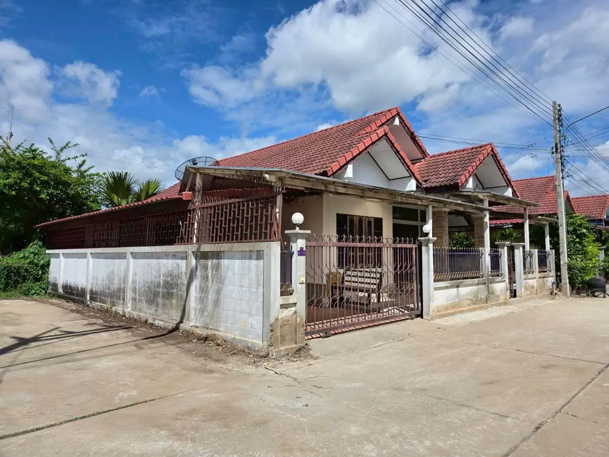 ขายบ้านเดี่ยวท่าม่วง ศิริชัย3 หลังใหญ่ 50.6 ตร.ว. 2 นอน ต่อเติมรอบบ้าน มีเงินเหลือไว้ตกแต่ง_BL169 2
