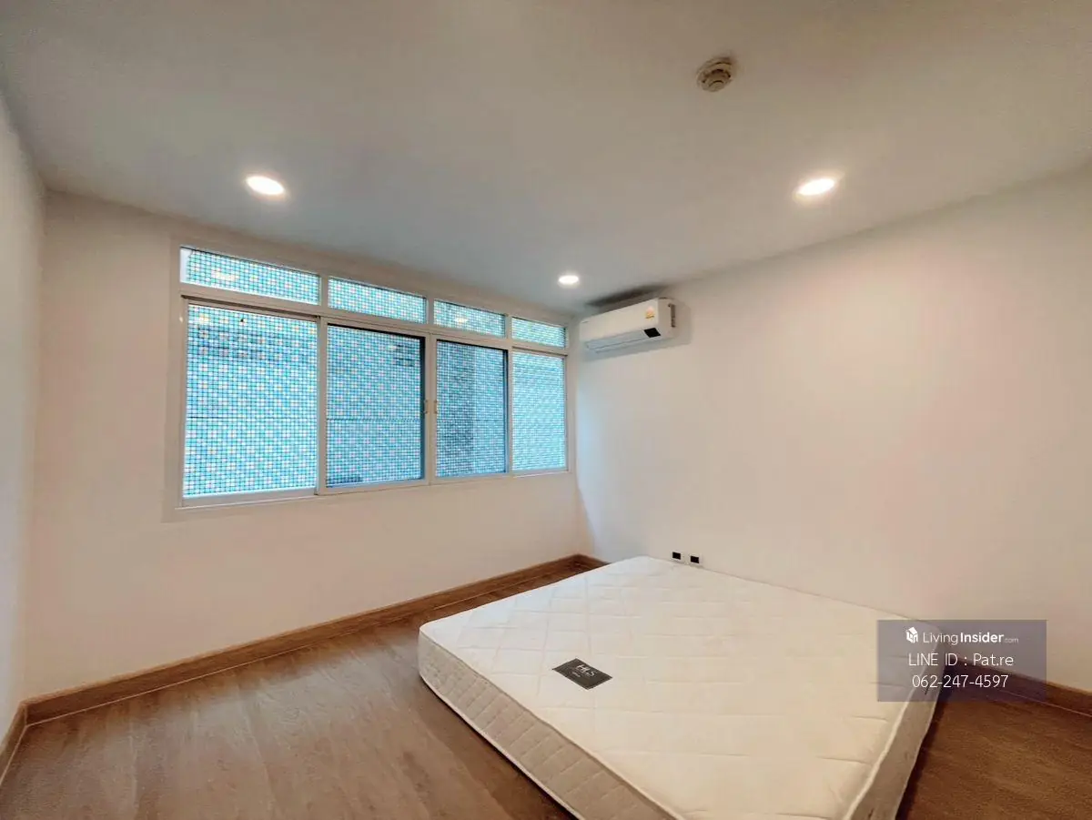 For Rent Pabhada Silom 2 Bedrooms | 1 Bathroom