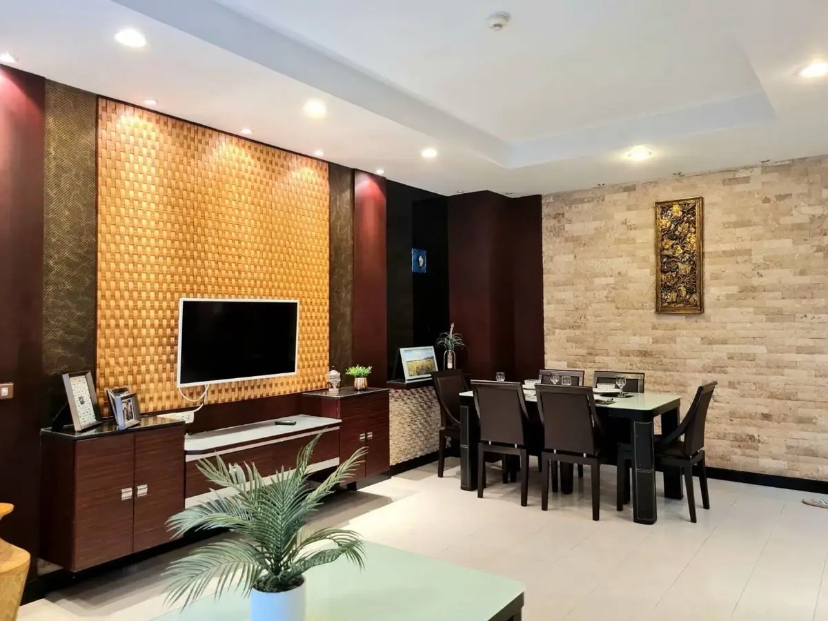 Avenue 61 for rent