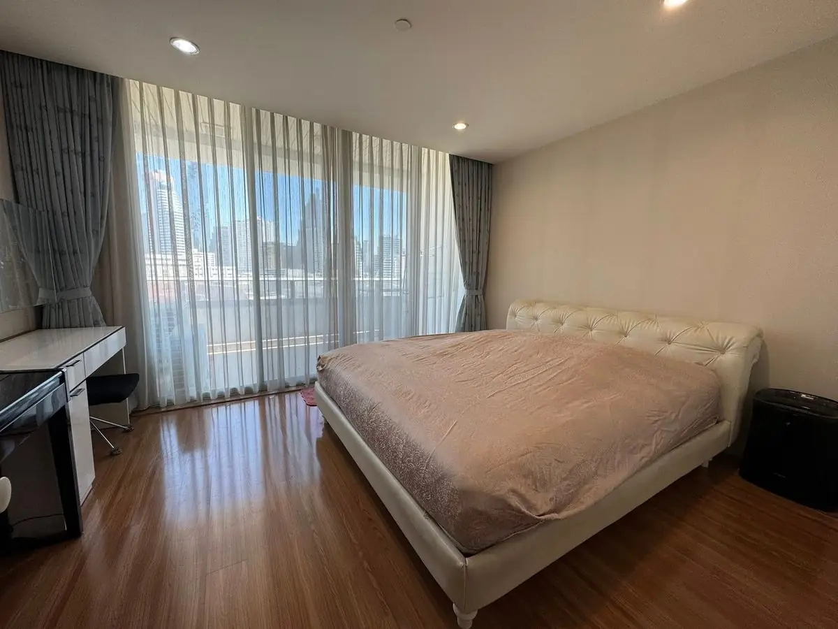 ขายคอนโด chamchuri square residence สามย่าน ห้องใหญ่ 61 ตรม. วิวเมือง (S4767)