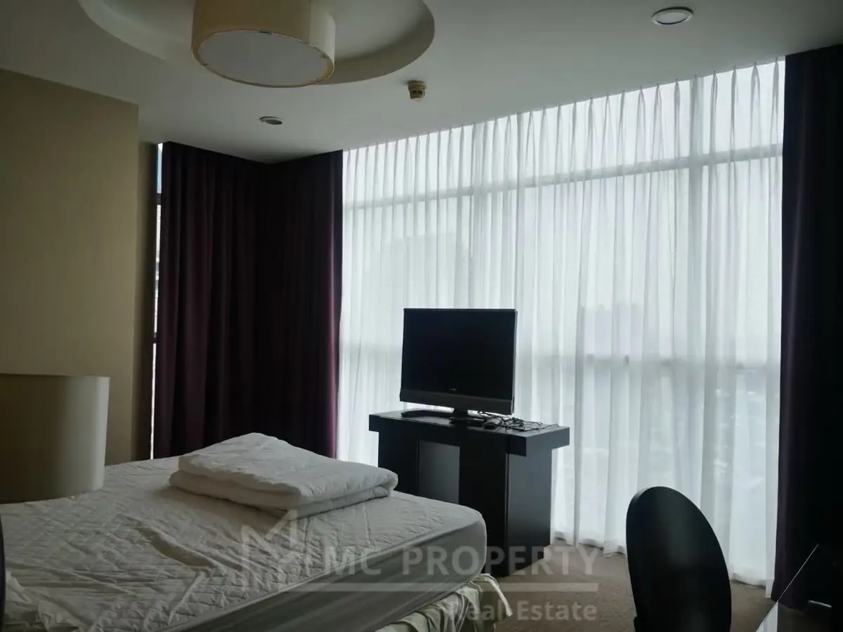 Urbana Sathorn 3 ห้องนอน 175sqm 20fl ++ ให้เช่าเพียง 85,000 โปรดติดต่อ 0816878954 3