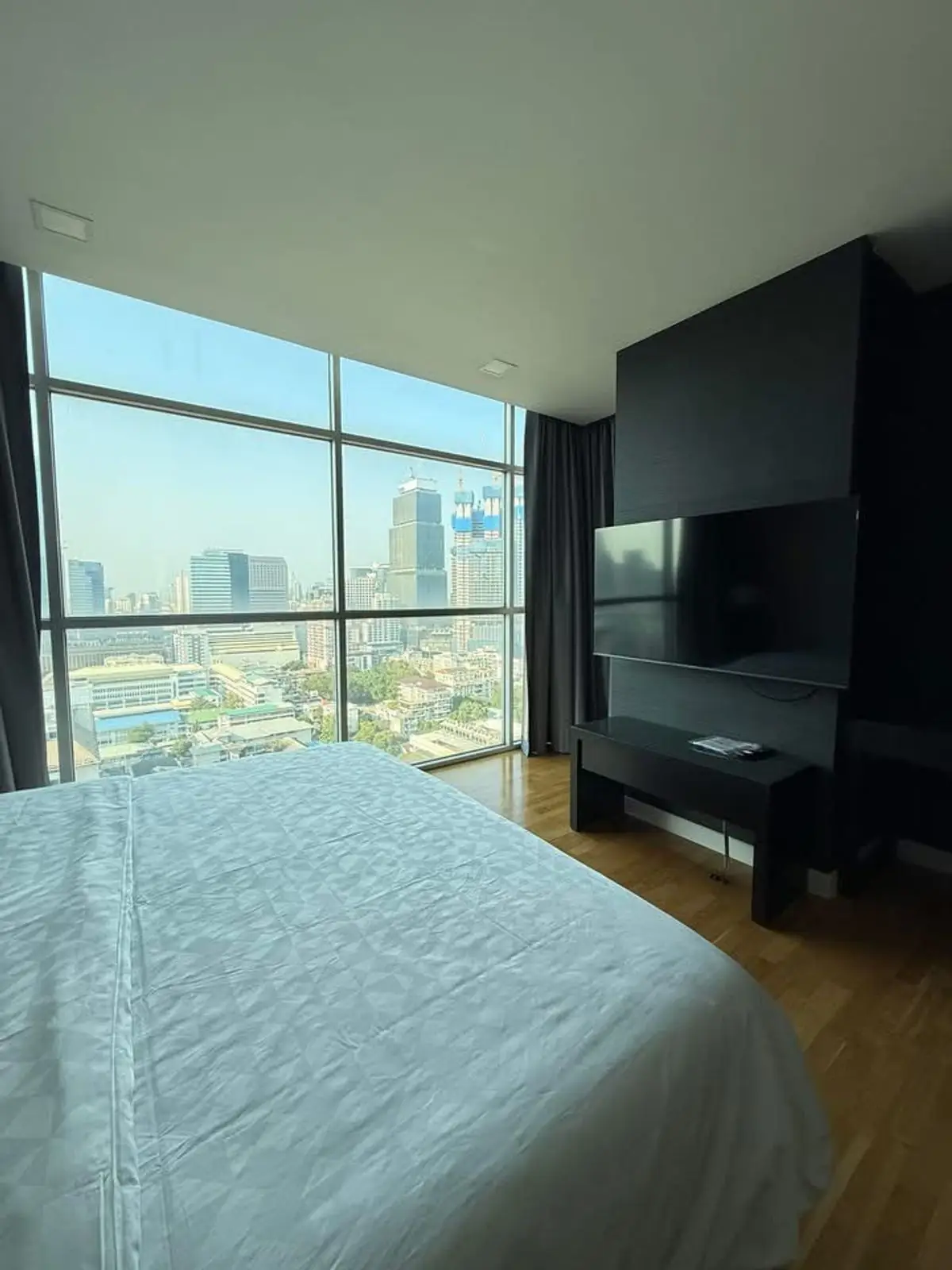 ST063 ขายด่วนห้ามพลาด! Urbana Sathorn