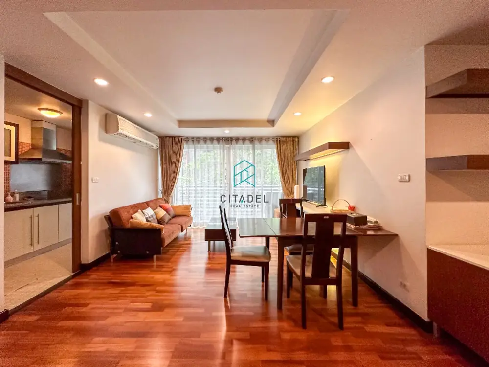 Spacious 2 Beds Unit for Sale!