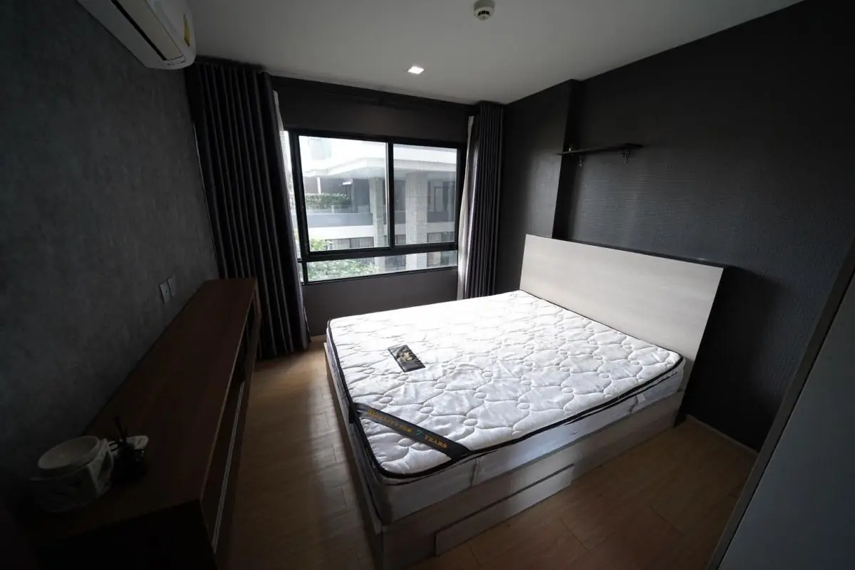 WYNN CONDO พหลโยธิน 52   BTS สะพานใหม่ คอนโดสไตล์ Low-Rise ไม่แออัด สงบ วิวสระ ชั้น4 ตึก C ห้องขนาด 31.69 ตรม เหมาะกับการพักผ่อนจุดเด่น : เป็นคอนโดที่ค่อนข้างสงบ ไม่จอแจ ที่จอดรถใหญ่ยังไม่แย่งกัน ใกล้ BTS สะพานใหม่ เพียง 300 เมตร มีสระว่ายน้ำเกลือ ห้องสมุ