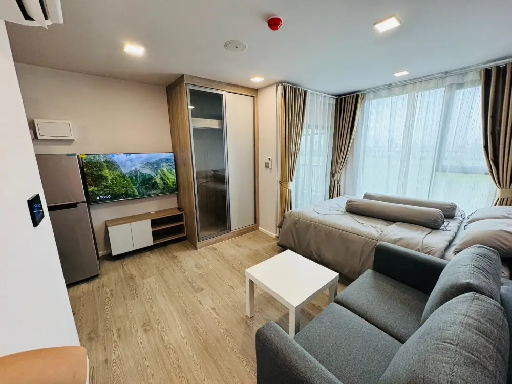 ให้เช่าKave Town colony ใกล้ม.กรุงเทพ ห้องใหม่ เฟอร์ครบ ตึก B ชั้น 5 วิวด้านนอก 12,500 บาท 2