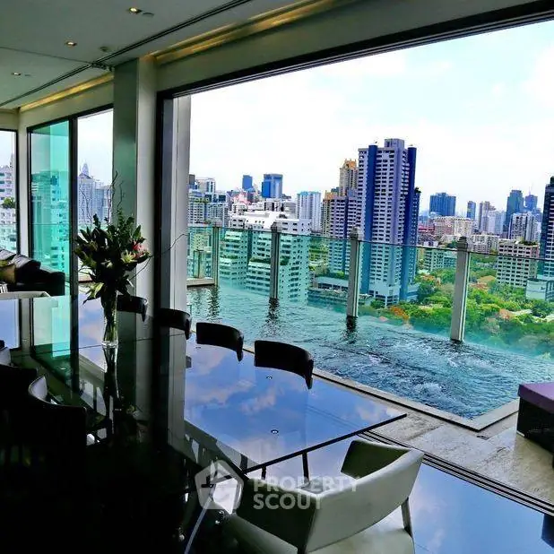 คอนโด 3-ห้องนอน ที่ เลอ รัฟฟิเน่ สุขุมวิท 39 คอนโดมิเนียม ใกล้ BTS พร้อมพงษ์ 3