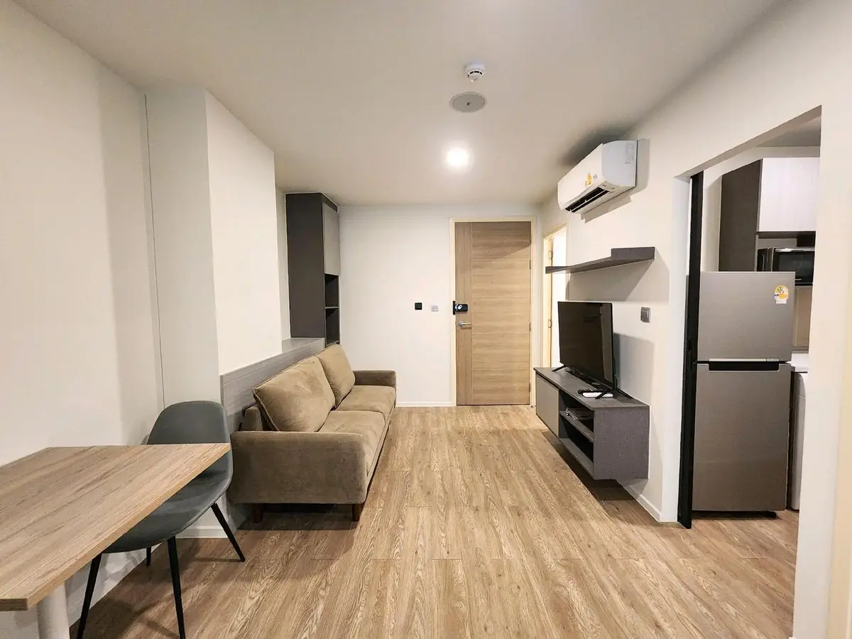 For Rent 🍀 Atmoz Ladprao 15 (คอนโด Low Rise) ชั้น 2 ห้องมุม ทิศใต้ (ไม่มีรอยแตกจากแผ่นดินไหว) 😎ใกล้รถไฟฟ้า Interchange สายสีเหลือง และสีน้ำเงิน MRT สถานีลาดพร้าว ❌️(Not Co-broke)🚫