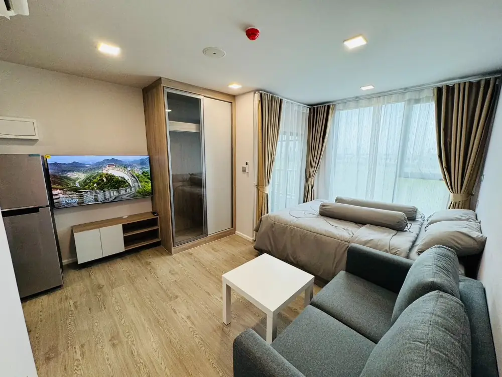 ให้เช่าKave Town colony ใกล้ม.กรุงเทพ ห้องใหม่ เฟอร์ครบ  ตึก B  ชั้น 5 วิวด้านนอก  12,500 บาท