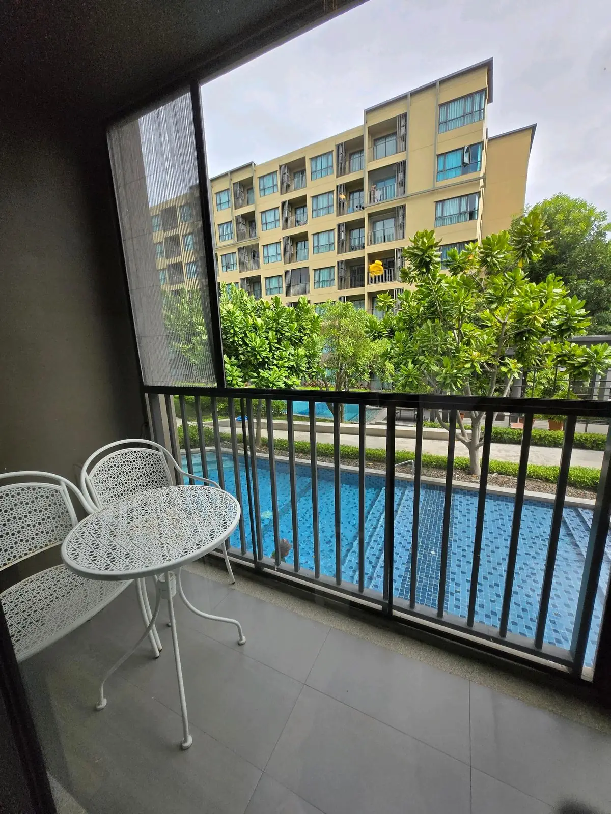 ขาย Rain Cha Am-Hua Hin !!Great price!! ชั้น 2 ห้องหัวมุม วิวสระน้ำ พร้อมเข้าอยู่ 2