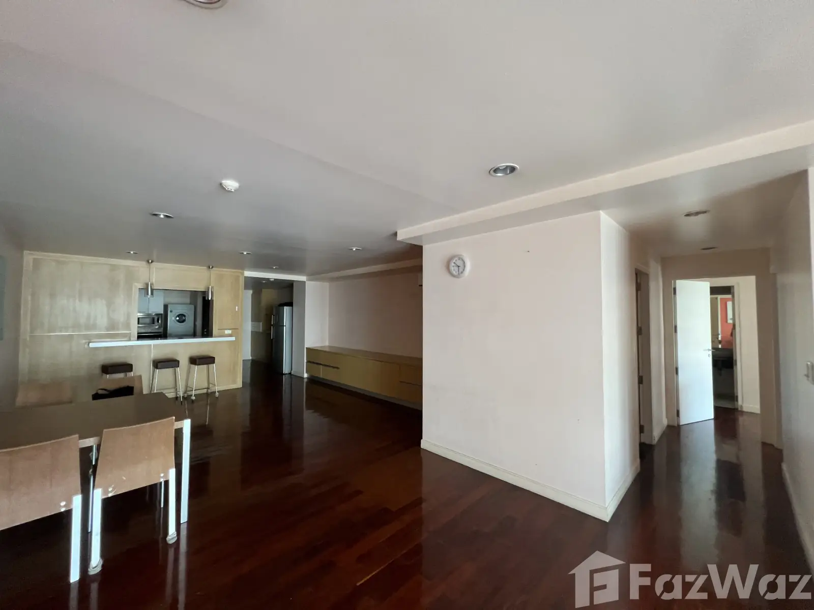 คอนโดให้เช่า 2 ห้องนอน ในโครงการ เออร์บาน่า สุขุมวิท 15 U1104280 2